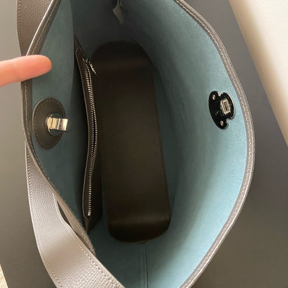 Longchamp Logo Patch Hobo Shoulder Bag ( gray ) - Picture 9 of 12